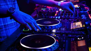 DJ